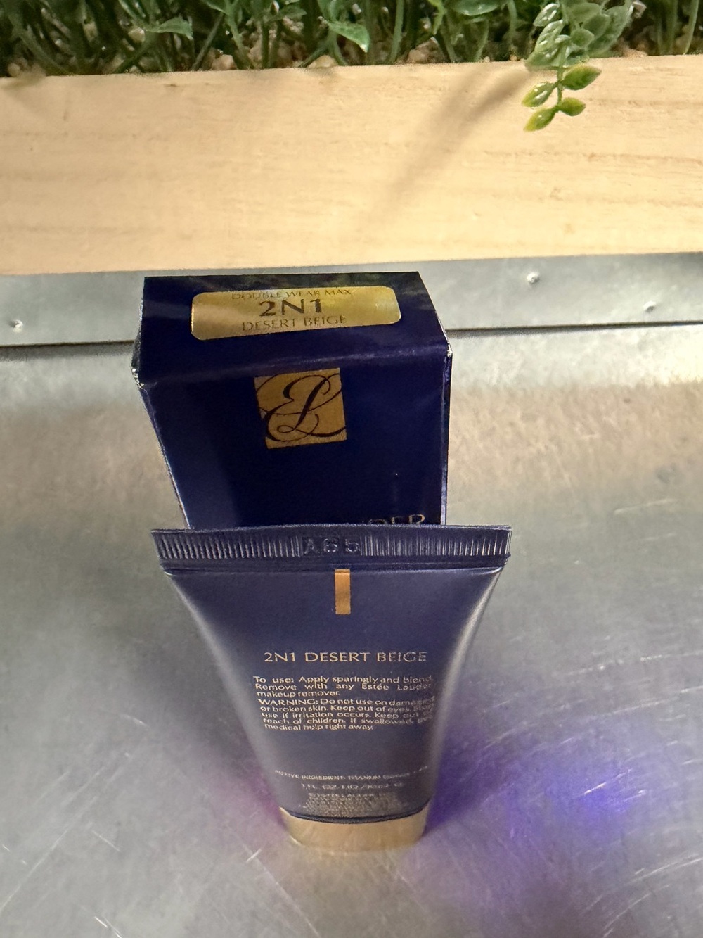 Estée Lauder Double Wear Foundation - NEW - Picture 6 of 8
